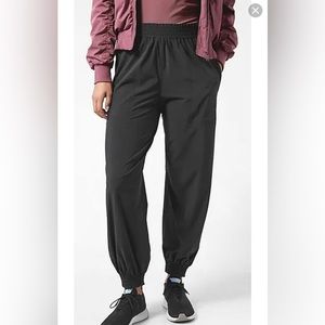 Athleta Savannah jogger. Side zip pockets. Black. Size 14